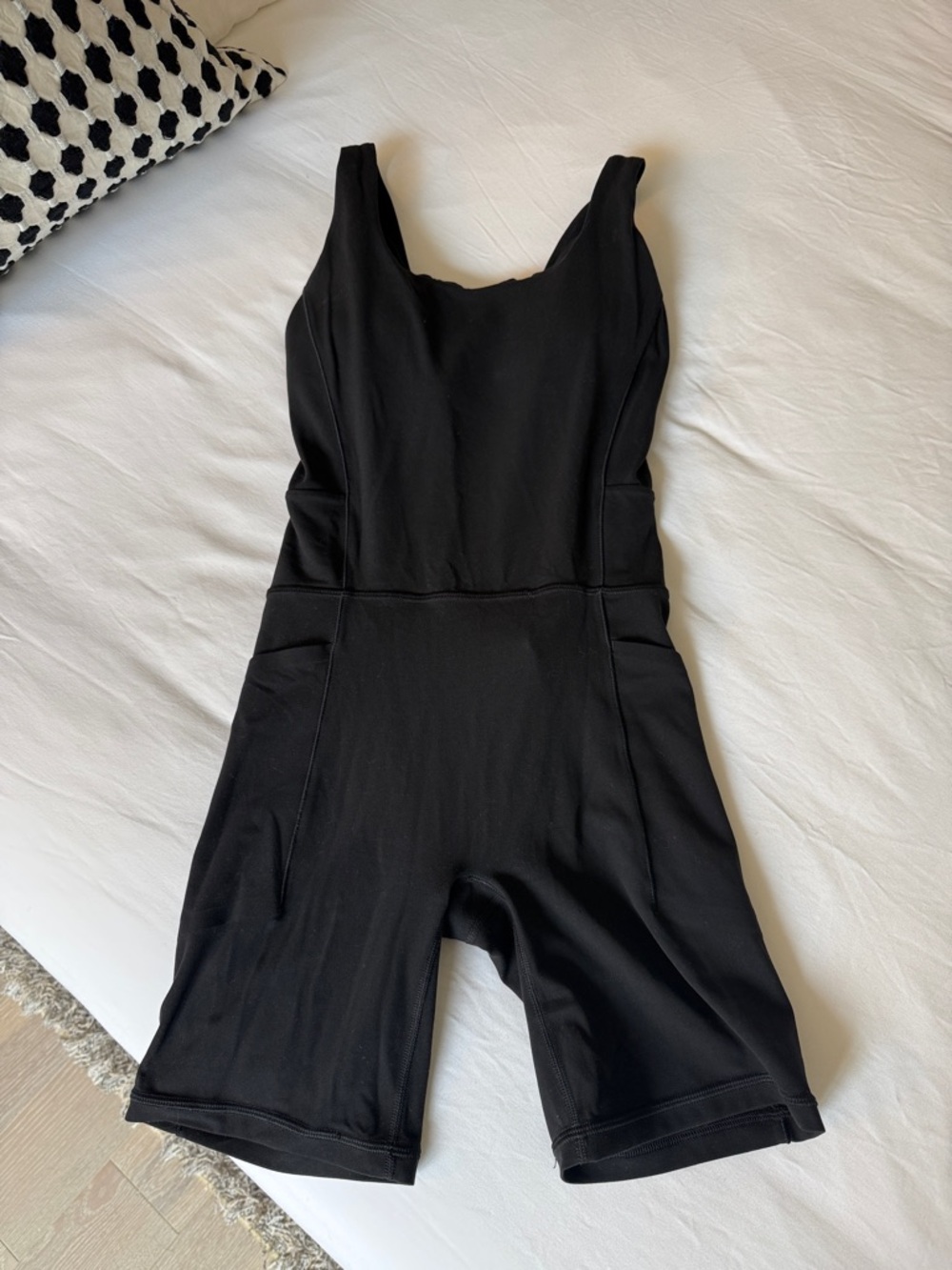 Athleta NWOT Salutation Bike Suit